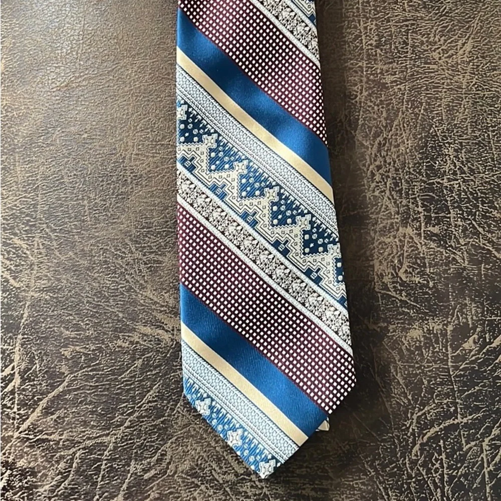 Brittania Polyester Mens Tie-54”